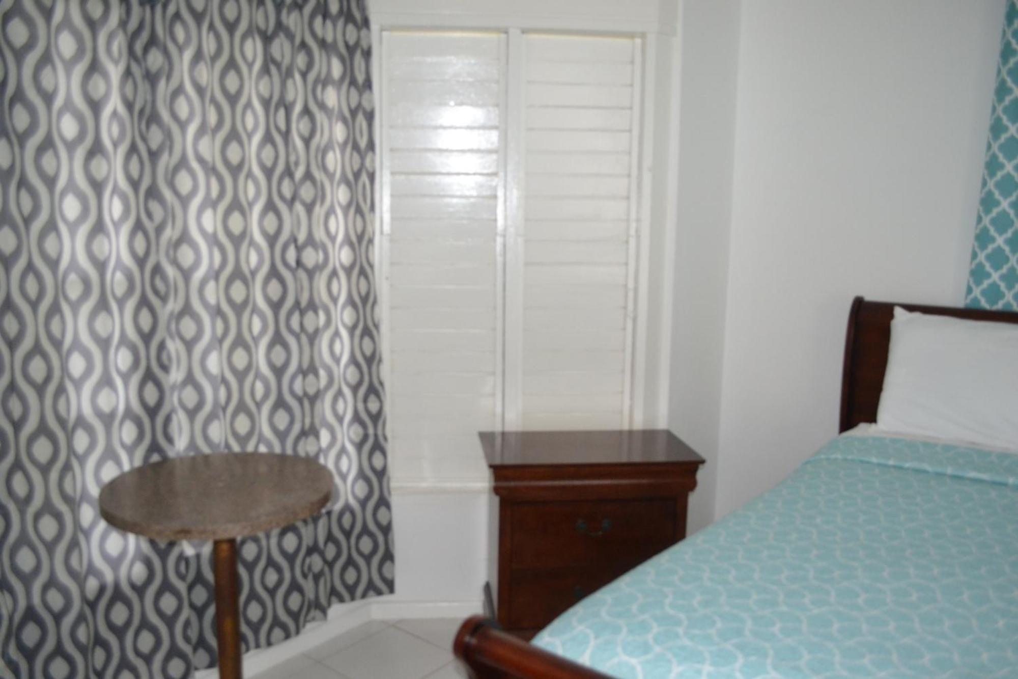 Sky Castles Apt H6 Ocho Rios Bagian luar foto