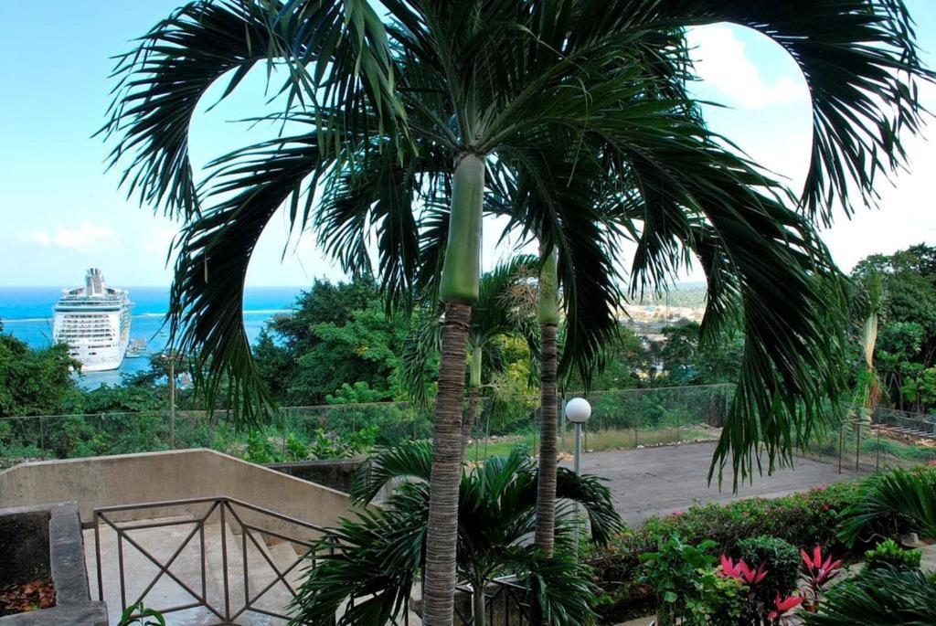 Sky Castles Apt H6 Ocho Rios Bagian luar foto